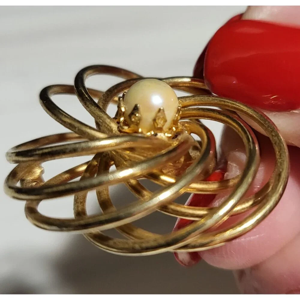 Vintage 1960's Anson Pearl‎ and Gold Plated Brooch